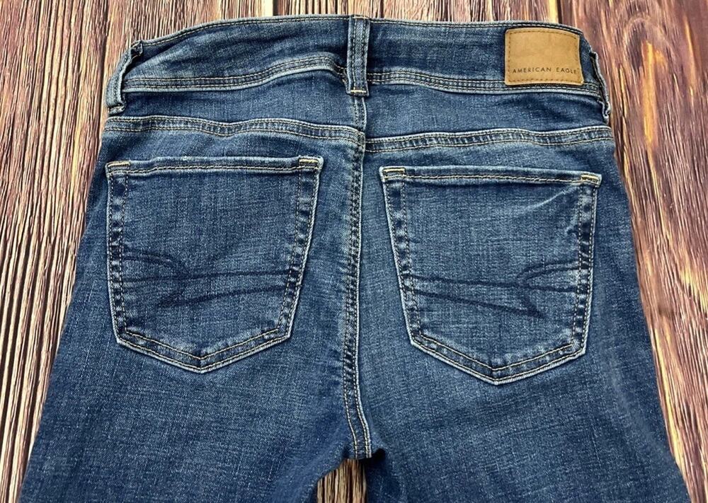 American Eagle 🌺 Kick Boot Distressed Jeans Womens Size 00 Regular Stretch